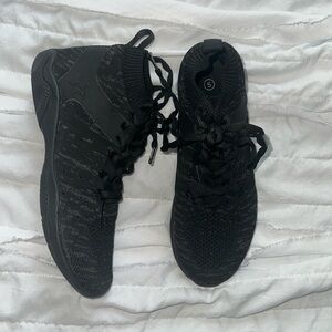 Cheer shoes